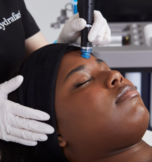 Pourquoi choisir le soin Hydrafacial ?